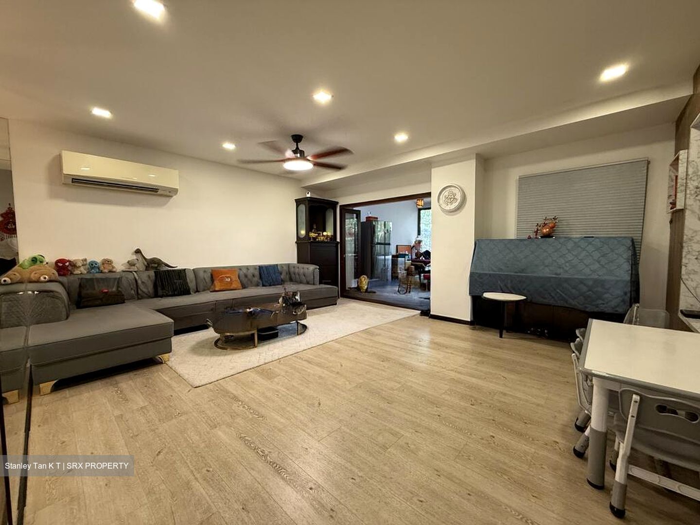 Kew Residencia (D16), Terrace #566179631